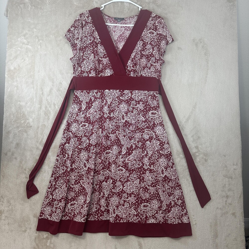Apt. 9 Dress Womens Petite Large Red Paisley V Neck Fit Flare Belted Knee Length